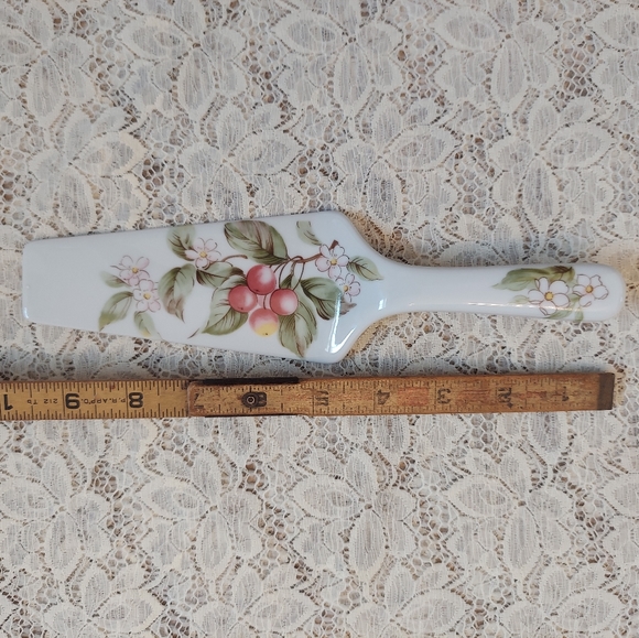 Vintage Cake Plate and Server Set Fruit and Flower Design Andrea by Sadek - Picture 9 of 14